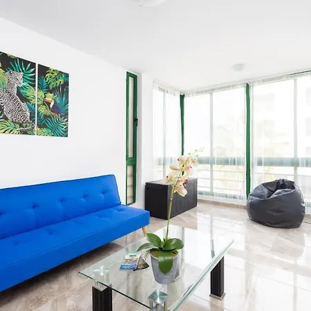 בית הארחה Black Cat Surf House 1 A *